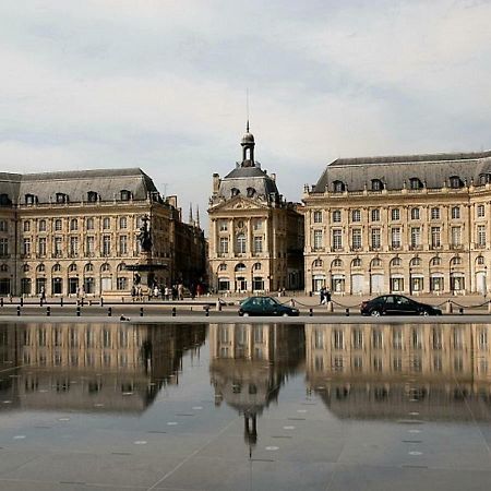 Appart Cozy / Quartier St Pierre Bordeaux Buitenkant foto