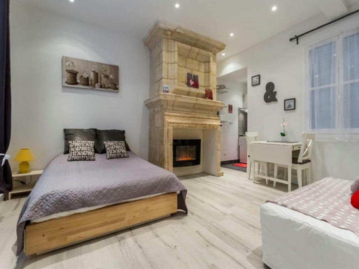 Appart Cozy / Quartier St Pierre Bordeaux Buitenkant foto