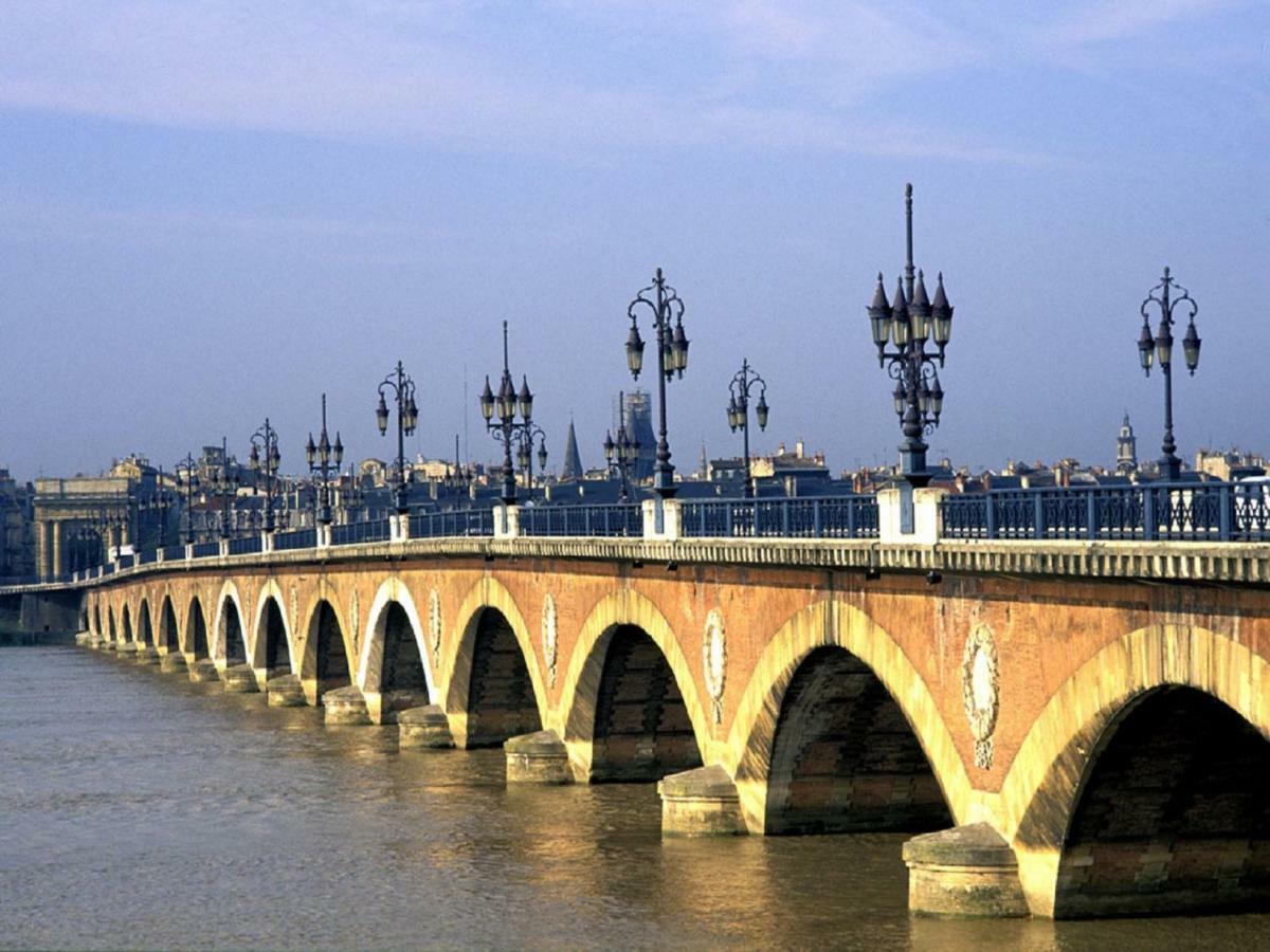 Appart Cozy / Quartier St Pierre Bordeaux Buitenkant foto