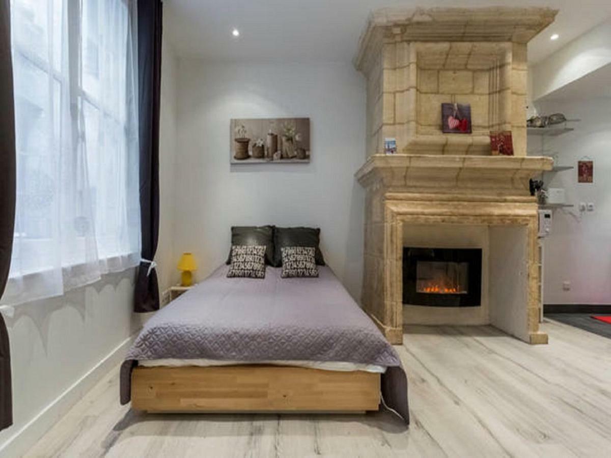 Appart Cozy / Quartier St Pierre Bordeaux Buitenkant foto